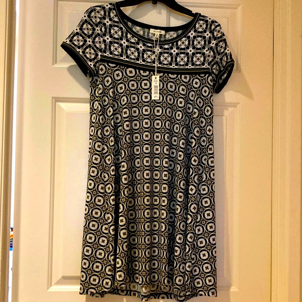 NWT-Max Studio Black and White Geometric Dress, size small
